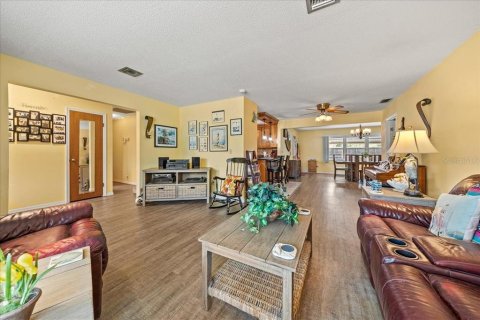 Villa ou maison à vendre à Belleview, Floride: 3 chambres, 232.26 m2 № 2232648 - photo 12