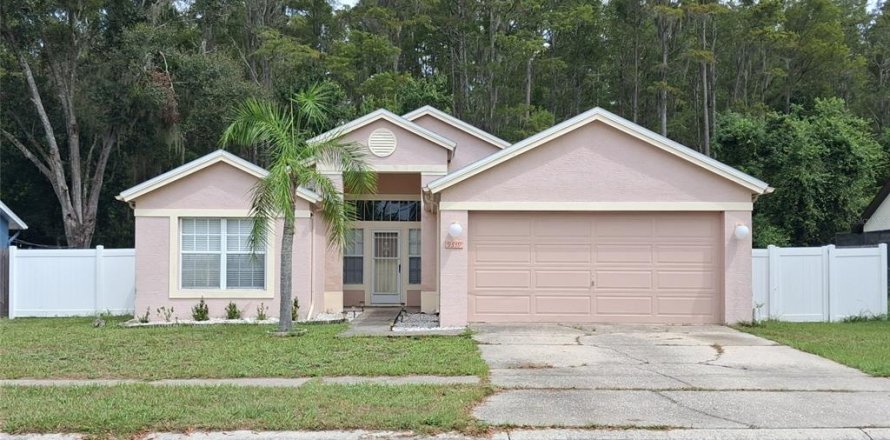 Casa en New Port Richey, Florida 3 dormitorios, 134.52 m2 № 2383464