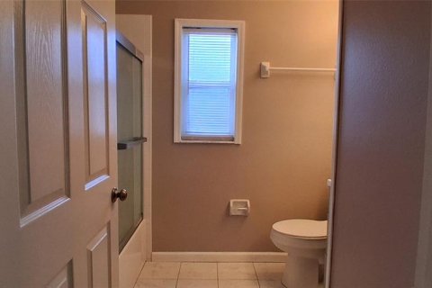 Casa en venta en New Port Richey, Florida, 3 dormitorios, 134.52 m2 № 2383464 - foto 7