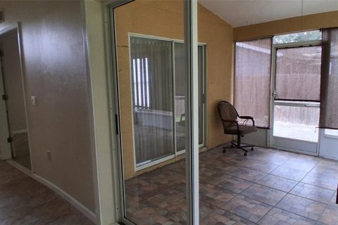 Casa en venta en New Port Richey, Florida, 3 dormitorios, 134.52 m2 № 2383464 - foto 18