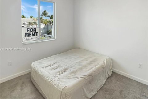 Снять в аренду таунхаус в Хомстед, Флорида 3 спальни, № 2042353 - фото 12