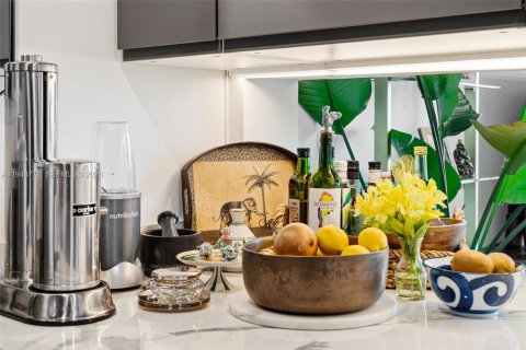 Купить кондоминиум в Майами, Флорида 1 спальня, 70.7м2, № 2005825 - фото 26