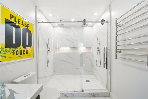 Купить кондоминиум в Майами, Флорида 1 спальня, 70.7м2, № 2005825 - фото 20