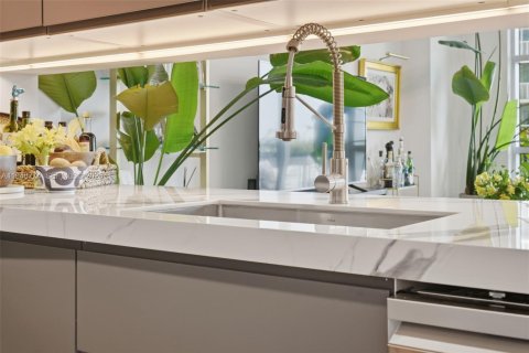 Купить кондоминиум в Майами, Флорида 1 спальня, 70.7м2, № 2005825 - фото 24