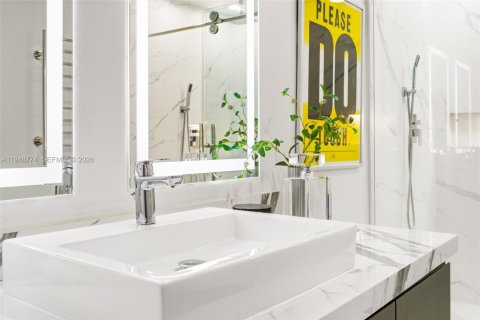 Купить кондоминиум в Майами, Флорида 1 спальня, 70.7м2, № 2005825 - фото 19