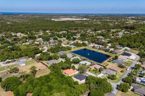 House in Vero Beach, Florida 4 bedrooms, 211.91 sq.m. № 2147067 - photo 18