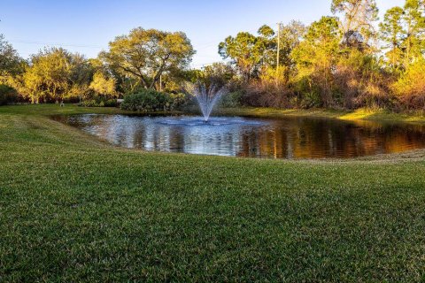 House in Vero Beach, Florida 4 bedrooms, 211.91 sq.m. № 2147067 - photo 23