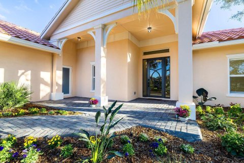 House in Vero Beach, Florida 4 bedrooms, 211.91 sq.m. № 2147067 - photo 21