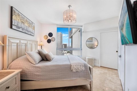 Condo in Miami, Florida, 1 bedroom  № 1883834 - photo 15