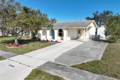 Casa en venta en Port Charlotte, Florida, 2 dormitorios, 82.31 m2 № 1068708 - foto 30