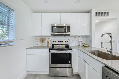 Copropriété à vendre à Delray Beach, Floride: 2 chambres, 81.75 m2 № 1939295 - photo 1