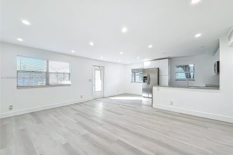 Copropriété à vendre à Delray Beach, Floride: 2 chambres, 81.75 m2 № 1939295 - photo 12