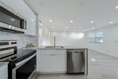 Copropriété à vendre à Delray Beach, Floride: 2 chambres, 81.75 m2 № 1939295 - photo 3
