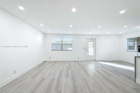 Copropriété à vendre à Delray Beach, Floride: 2 chambres, 81.75 m2 № 1939295 - photo 13