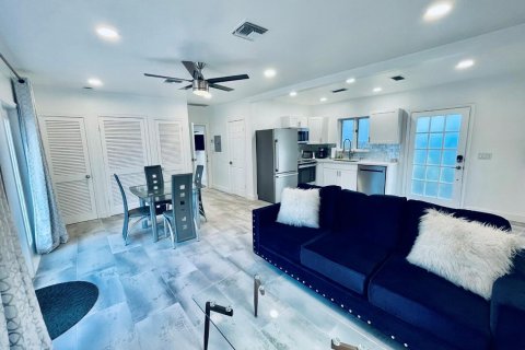 Casa en venta en Fort Lauderdale, Florida, 3 dormitorios, 154.87 m2 № 2182837 - foto 21