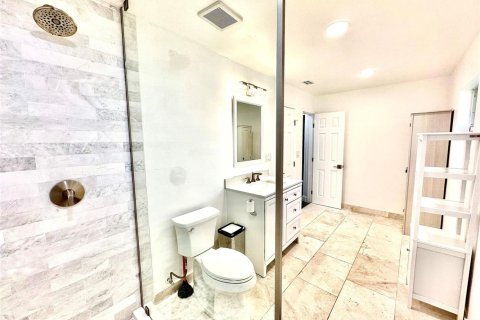 Casa en venta en Fort Lauderdale, Florida, 3 dormitorios, 154.87 m2 № 2182837 - foto 12