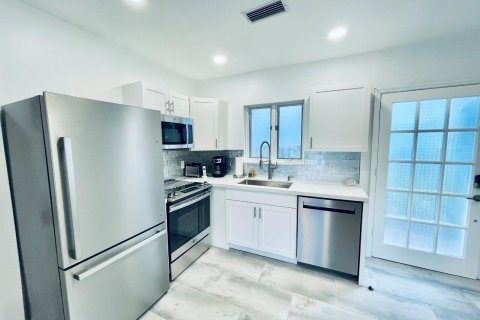Casa en venta en Fort Lauderdale, Florida, 3 dormitorios, 154.87 m2 № 2182837 - foto 20