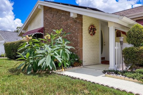 Villa ou maison à vendre à Hudson, Floride: 2 chambres, 155.43 m2 № 1900977 - photo 5