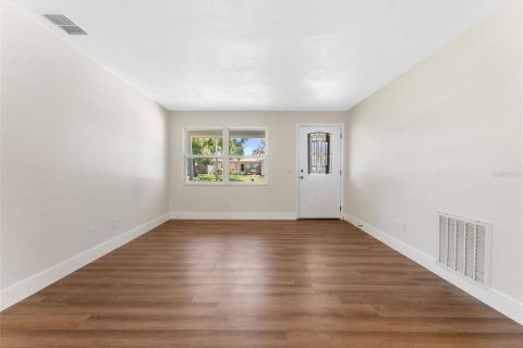 Casa en venta en Largo, Florida, 2 dormitorios, 78.6 m2 № 1829372 - foto 3
