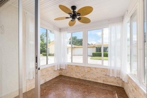 House in Palm Harbor, Florida 2 bedrooms, 92.9 sq.m. № 2205580 - photo 8