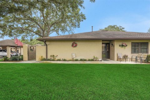 Casa en venta en Winter Haven, Florida, 2 dormitorios, 150.97 m2 № 1876622 - foto 2
