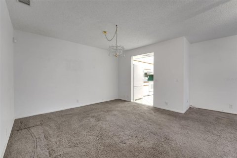Casa en venta en Winter Haven, Florida, 2 dormitorios, 150.97 m2 № 1876622 - foto 9