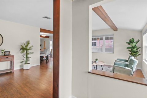 Casa en venta en Gulfport, Florida, 5 dormitorios, 247.49 m2 № 1848424 - foto 6