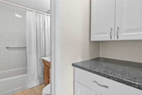 Casa en venta en Gulfport, Florida, 5 dormitorios, 247.49 m2 № 1848424 - foto 29