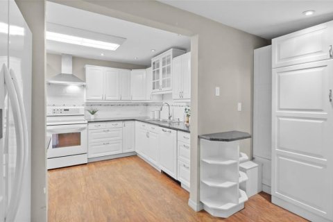 Casa en venta en Gulfport, Florida, 5 dormitorios, 247.49 m2 № 1848424 - foto 14