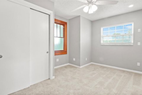 Casa en venta en Gulfport, Florida, 5 dormitorios, 247.49 m2 № 1848424 - foto 30