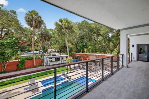 House in Fort Lauderdale, Florida 6 bedrooms, 420.57 sq.m. № 1874923 - photo 19