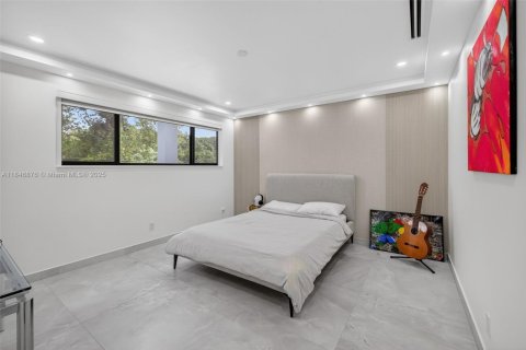 House in Fort Lauderdale, Florida 6 bedrooms, 420.57 sq.m. № 1874923 - photo 24