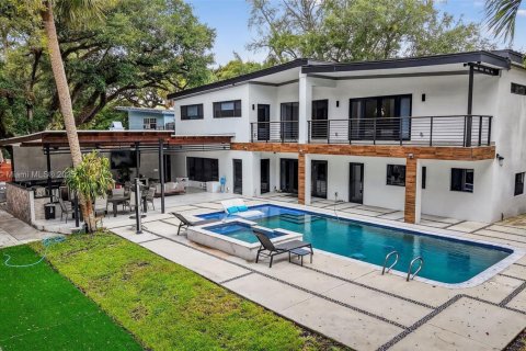House in Fort Lauderdale, Florida 6 bedrooms, 420.57 sq.m. № 1874923 - photo 2