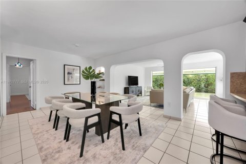 Купить виллу или дом в Майами, Флорида 4 спальни, 221.2м2, № 2036415 - фото 6