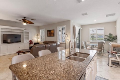 Villa ou maison à vendre à Land O' Lakes, Floride: 3 chambres, 161.46 m2 № 2395693 - photo 15