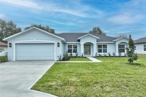 House in Palm Coast, Florida 3 bedrooms, 205.13 sq.m. № 1559831 - photo 1