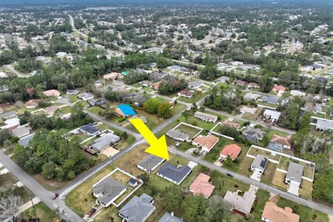 House in Palm Coast, Florida 3 bedrooms, 205.13 sq.m. № 1559831 - photo 12
