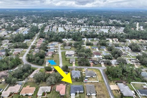 House in Palm Coast, Florida 3 bedrooms, 205.13 sq.m. № 1559831 - photo 15