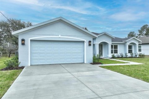 House in Palm Coast, Florida 3 bedrooms, 205.13 sq.m. № 1559831 - photo 4