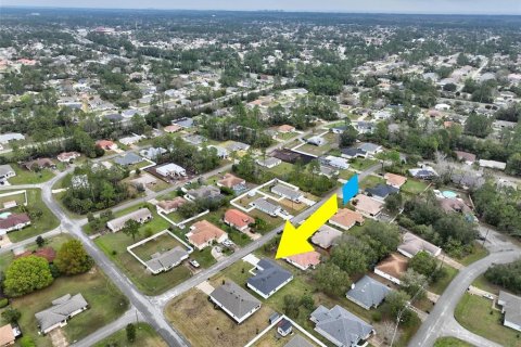 House in Palm Coast, Florida 3 bedrooms, 205.13 sq.m. № 1559831 - photo 18