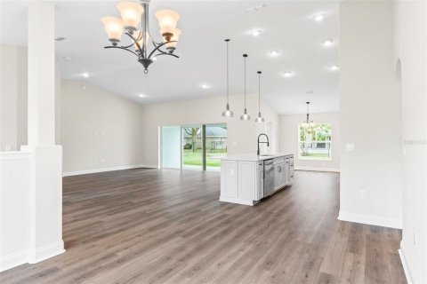House in Palm Coast, Florida 3 bedrooms, 205.13 sq.m. № 1559831 - photo 24