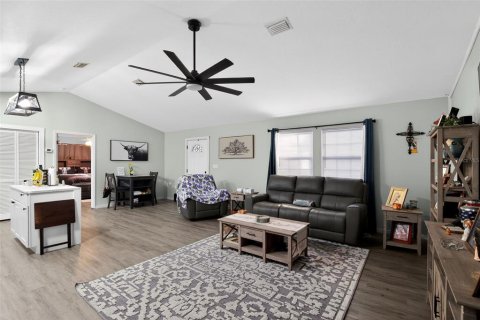 House in Trenton, Florida 1 bedroom, 74.32 sq.m. № 2100563 - photo 8