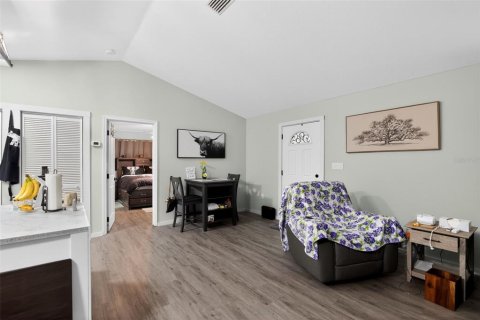 House in Trenton, Florida 1 bedroom, 74.32 sq.m. № 2100563 - photo 6