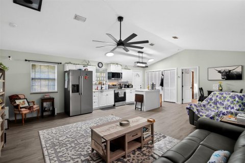 House in Trenton, Florida 1 bedroom, 74.32 sq.m. № 2100563 - photo 10