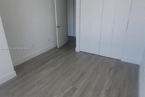 Copropriété à louer à Miami, Floride: 2 chambres, 86.68 m2 № 2021978 - photo 5