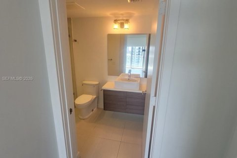 Copropriété à louer à Miami, Floride: 2 chambres, 86.68 m2 № 2021978 - photo 7