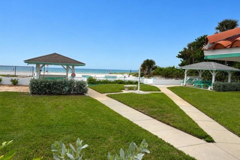 Villa ou maison à louer à Redington Shores, Floride: 2 chambres, 98.85 m2 № 2416824 - photo 16