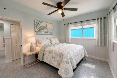 Villa ou maison à louer à Redington Shores, Floride: 2 chambres, 98.85 m2 № 2416824 - photo 4