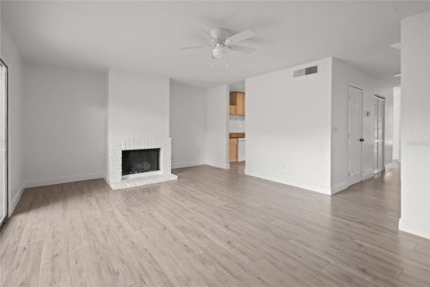 Condominio en alquiler en Orlando, Florida, 3 dormitorios, 130.53 m2 № 1792187 - foto 11