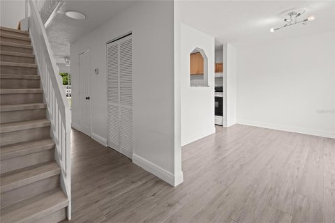 Condominio en alquiler en Orlando, Florida, 3 dormitorios, 130.53 m2 № 1792187 - foto 3